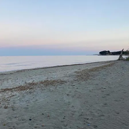 In Moriani-plage By The Sea فيلة سان-نيكولاو